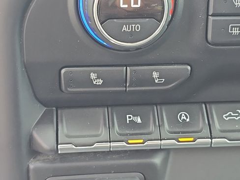 Used 2019 Chevrolet Silverado 1500 LT Trail Boss image 10