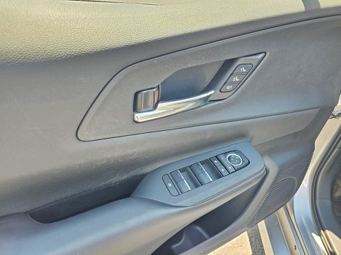 Used 2023 Toyota Prius Prime Premium FWD image 20