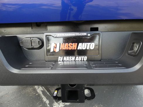 Used 2025 Toyota Tacoma SR5 image 82