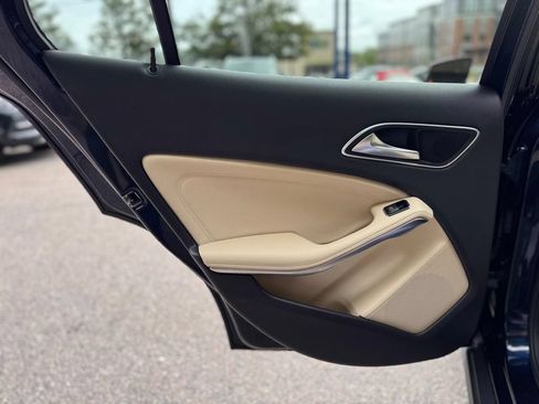 Used 2019 Mercedes-Benz GLA 250 4MATIC w/ Premium Package image 20