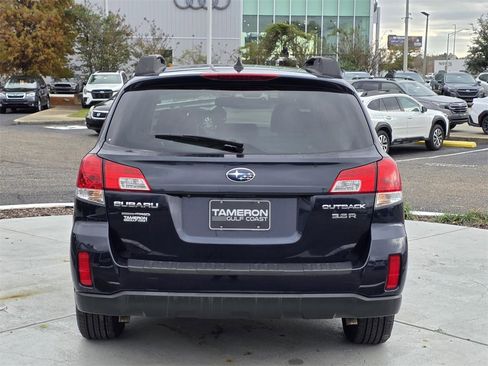 Used 2013 Subaru Outback 3.6R Limited w/ Moonroof Pkg image 3