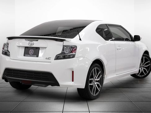Used 2014 Scion tC FWD image 9