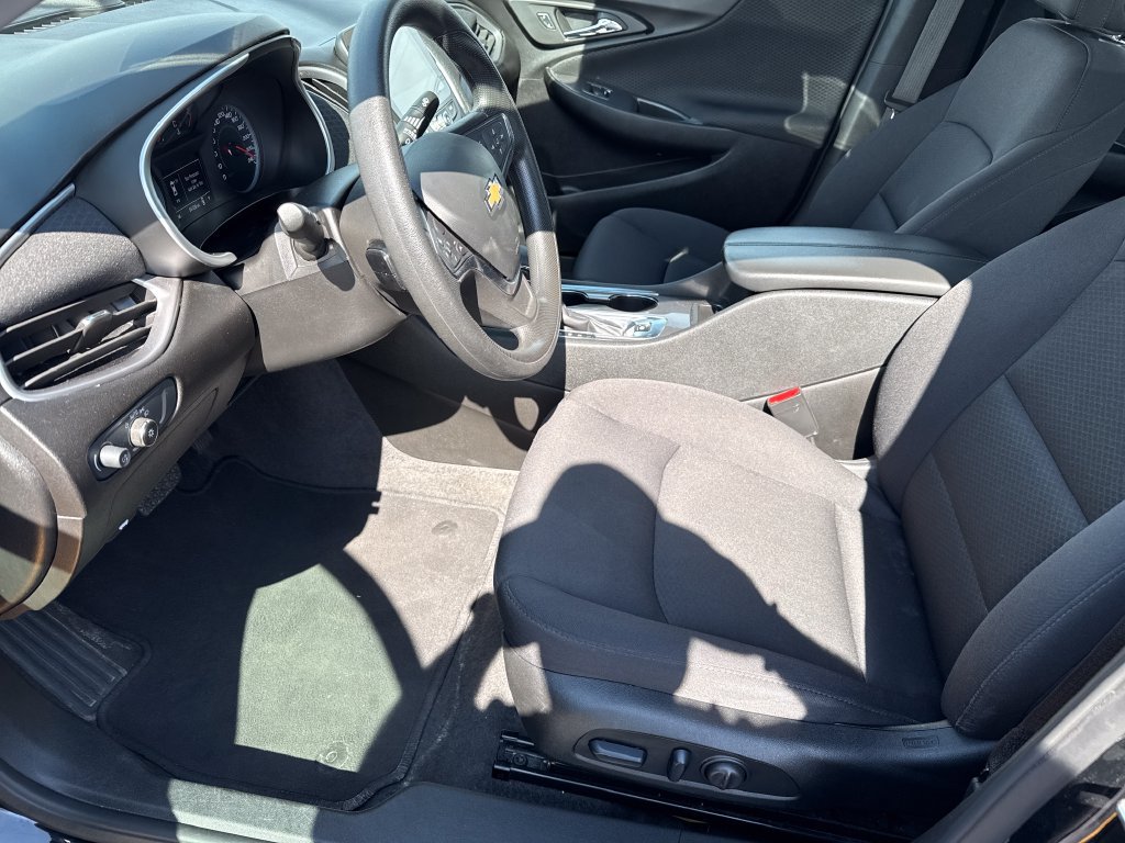 Used 2024 Chevrolet Malibu LT FWD image 17