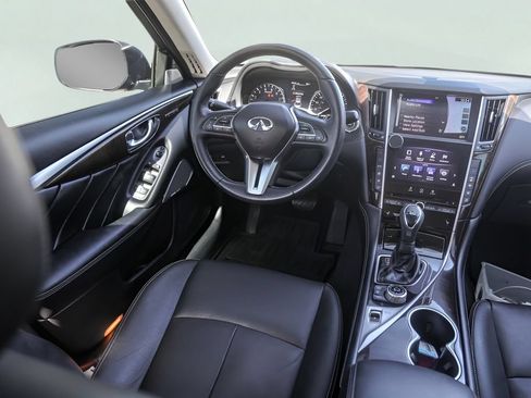 Used 2018 INFINITI Q50 Luxe w/ Sensory Package (Luxe) AWD/4WD image 29
