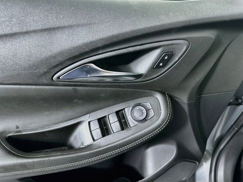Used 2025 Buick Encore GX Preferred FWD image 15
