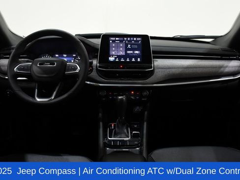 Used 2025 Jeep Compass Latitude w/ Sun & Sound Group AWD/4WD image 8