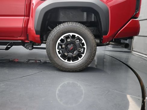 Used 2026 Toyota Tacoma TRD Off-Road AWD/4WD image 14