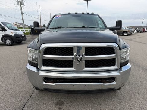 Used 2018 RAM 3500 Tradesman w/ Chrome Appearance Group image 8