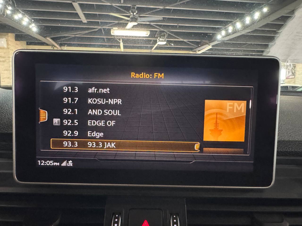 Used 2018 Audi Q5 2.0T Premium Plus w/ Premium Plus Package AWD/4WD image 25