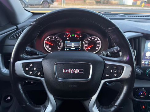 Used 2018 GMC Terrain SLT w/ Infotainment Package II image 16