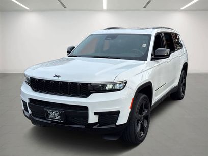 Used 2022 Jeep Grand Cherokee L Laredo