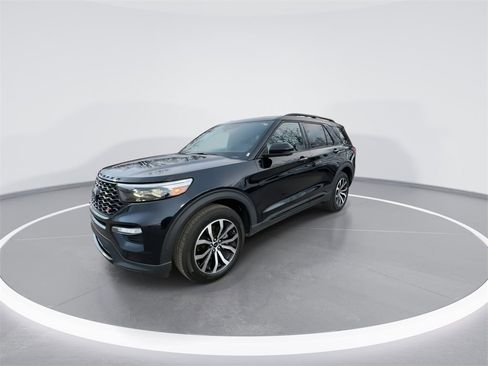 Used 2020 Ford Explorer ST w/ Premium Technology Package image 4