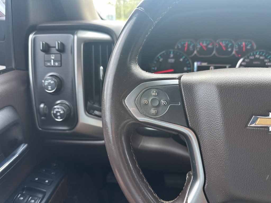 Used 2017 Chevrolet Silverado 1500 LT w/ All Star Edition AWD/4WD image 18