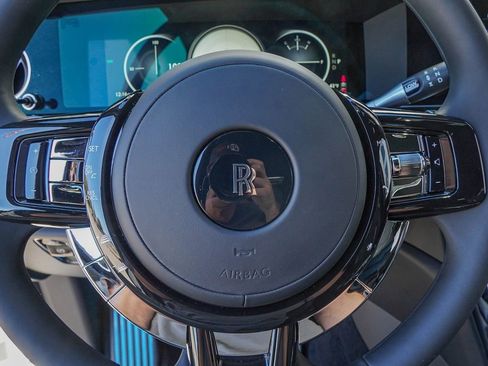 New 2026 Rolls-Royce Cullinan image 24