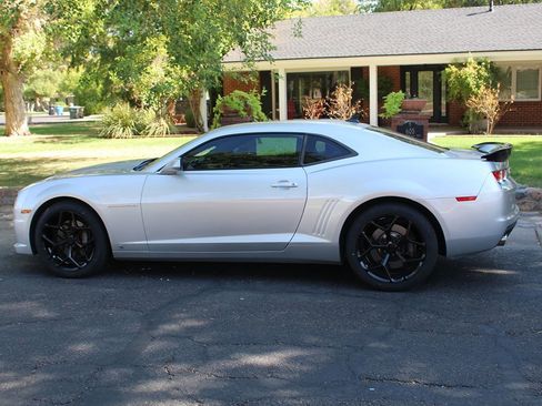 Used 2010 Chevrolet Camaro SS w/ RS Package image 30