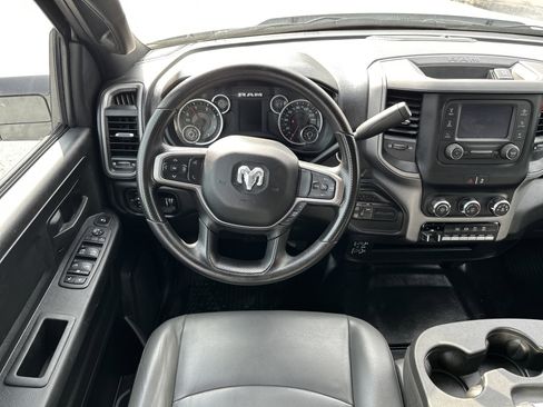 Used 2024 RAM 3500 Tradesman w/ Chrome Appearance Group image 22