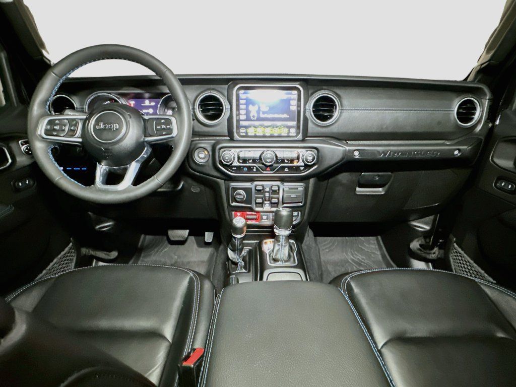 Used 2023 Jeep Wrangler Unlimited Rubicon 4xe w/ Cold Weather Group AWD/4WD image 9