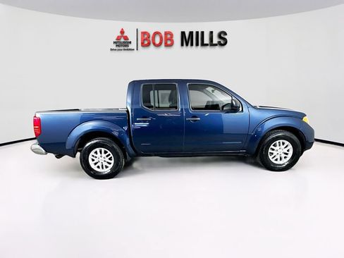 Used 2019 Nissan Frontier SV RWD image 8