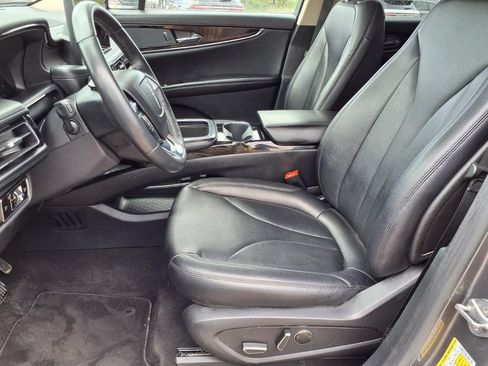 Used 2023 Lincoln Nautilus AWD image 25