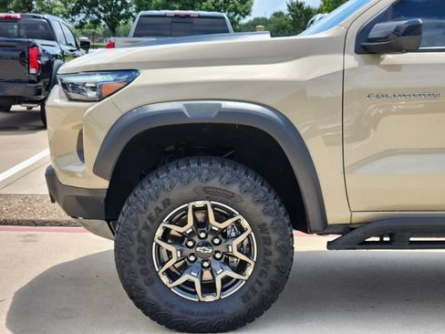 Used 2024 Chevrolet Colorado ZR2 w/ ZR2 Convenience Package III AWD/4WD image 6