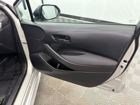 Used 2024 Toyota Corolla LE w/ LE Convenience Package FWD image 14