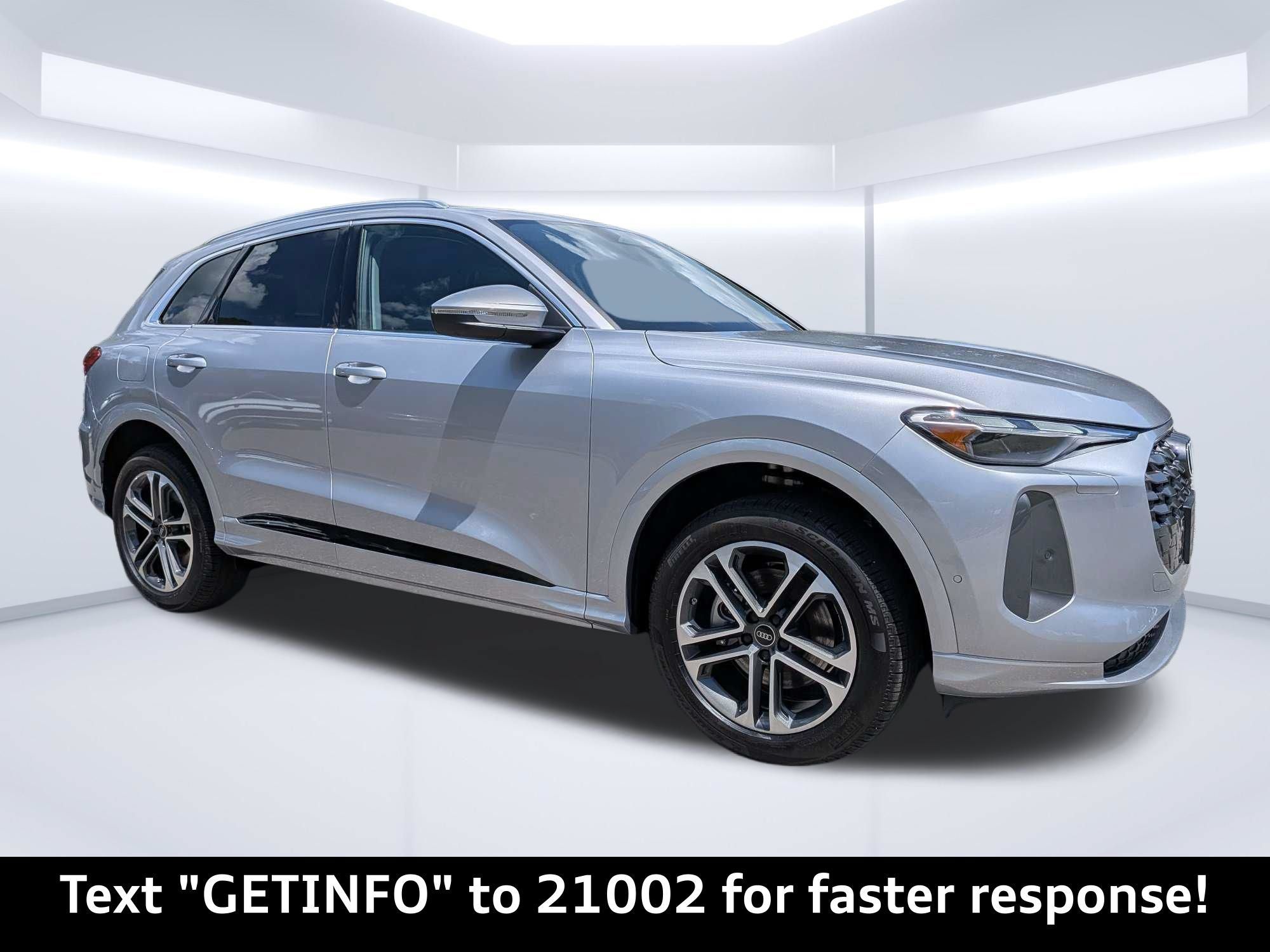 New 2026 Audi Q5 Premium AWD/4WD 360° Tour