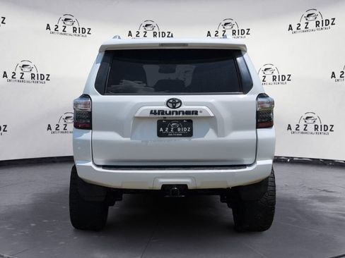 Used 2018 Toyota 4Runner SR5 Premium AWD/4WD image 5