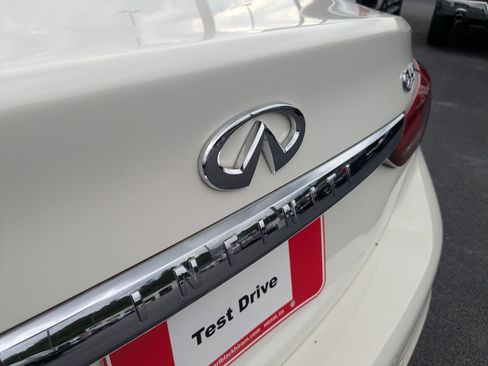Used 2021 INFINITI Q50 Luxe w/ Cargo Package RWD image 29