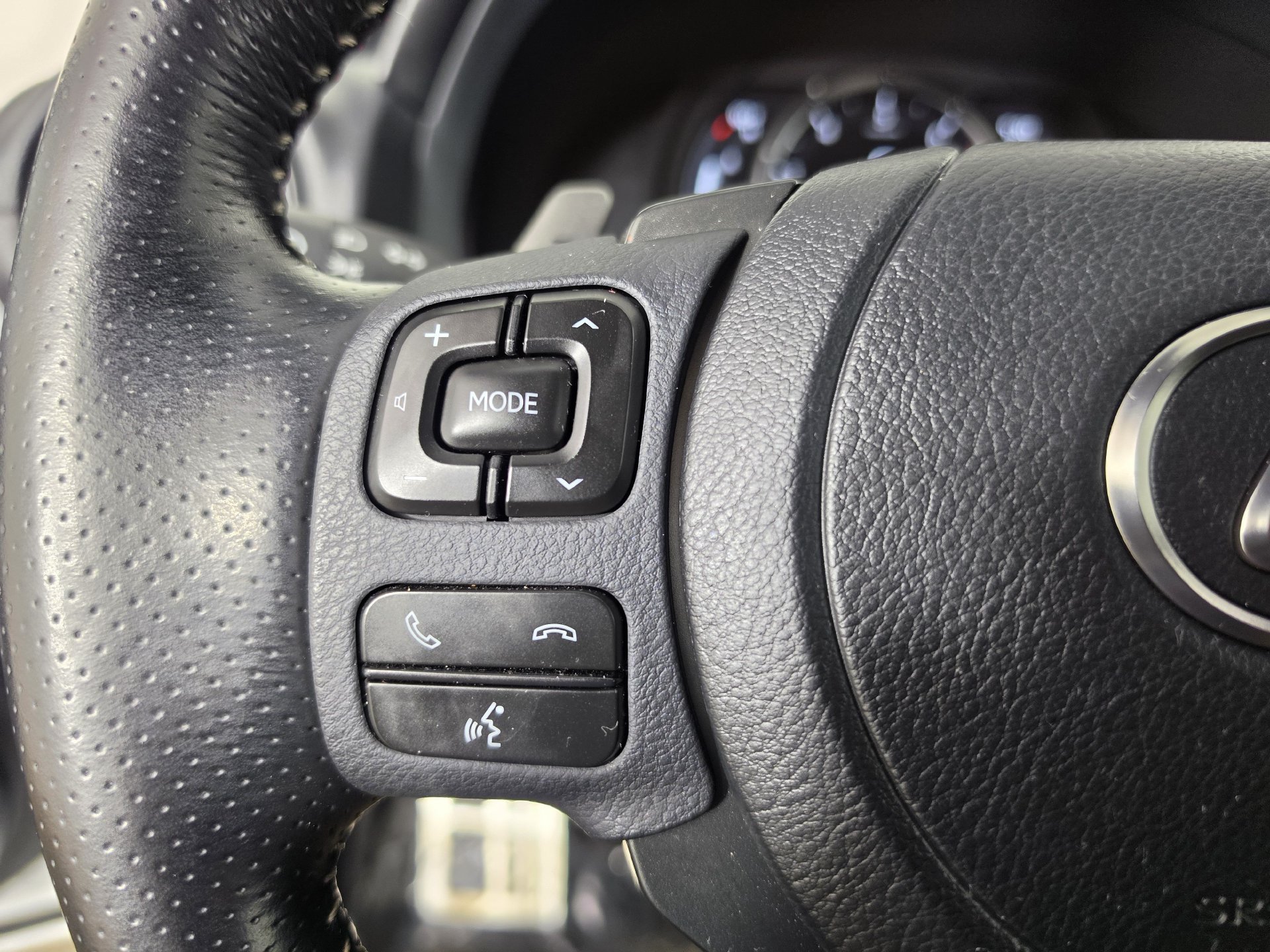 Used 2024 Lexus IS 350 F Sport w/ Memory Package AWD/4WD image 8