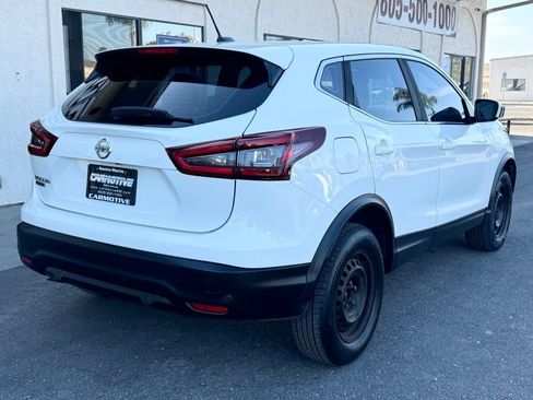 Used 2020 Nissan Rogue Sport S FWD image 4