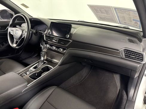 Used 2022 Honda Accord Sport image 19