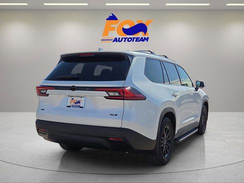 New 2026 Toyota Grand Highlander AWD image 4