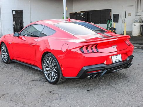 Used 2025 Ford Mustang GT Premium RWD image 7