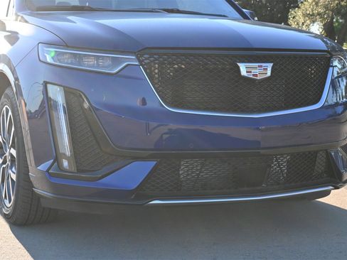 New 2025 Cadillac XT6 Sport w/ Platinum Package image 29