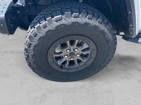 Used 2022 Jeep Wrangler Unlimited Rubicon AWD/4WD image 10