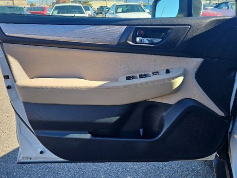 Used 2019 Subaru Outback 2.5i Premium w/ Popular Package #2 image 9