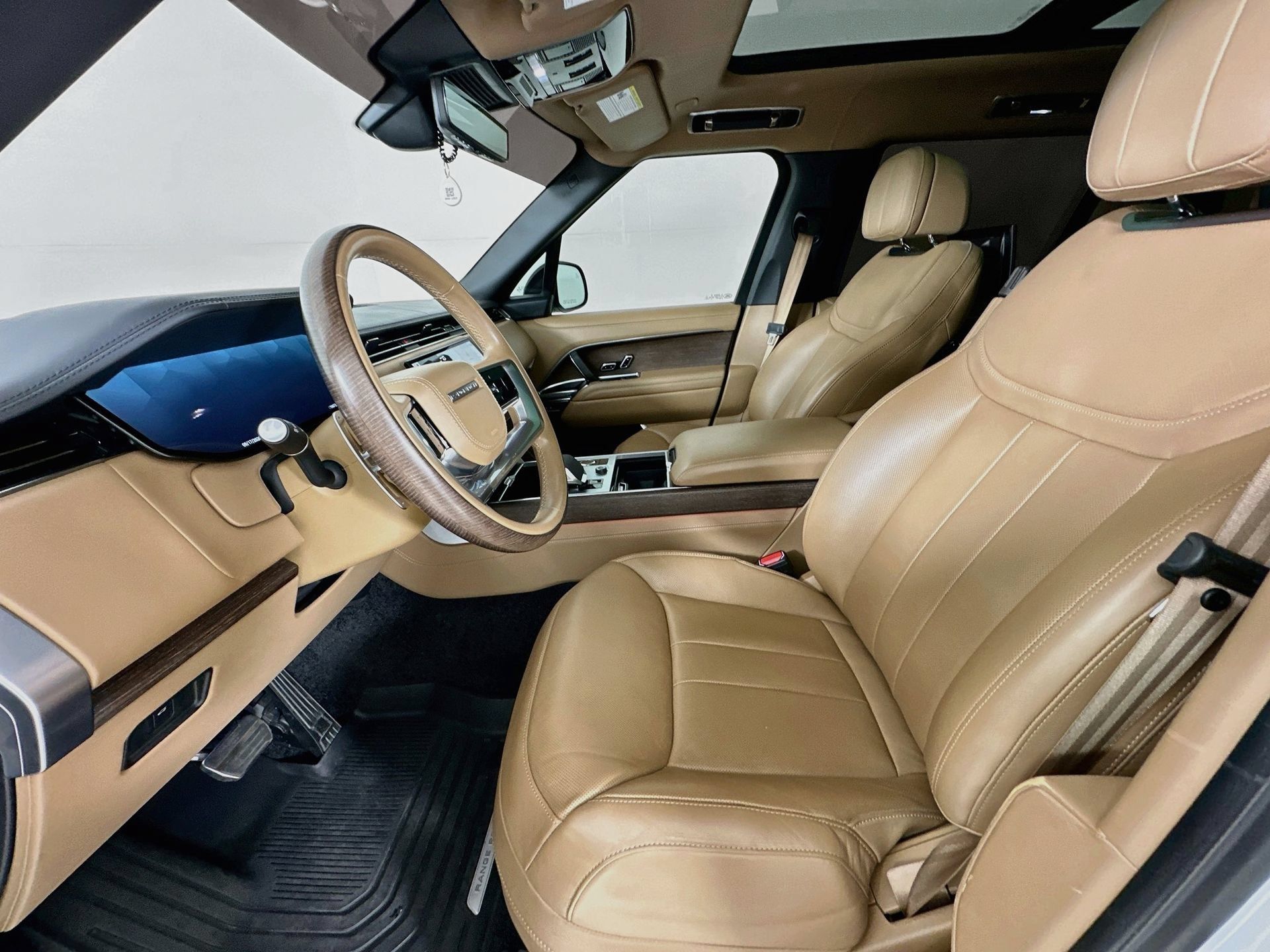 Used 2023 Land Rover Range Rover Long Wheelbase Autobiography AWD/4WD image 22