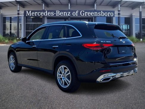 Used 2023 Mercedes-Benz GLC 300 4MATIC image 4