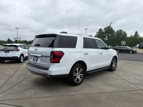 Used 2024 Ford Expedition Limited AWD/4WD image 5