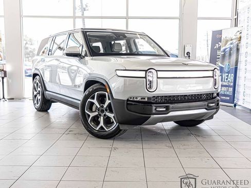 Used 2024 Rivian R1S Adventure image 7