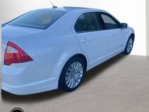 Used 2010 Ford Fusion Hybrid FWD image 4