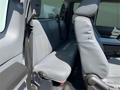 Used 2015 Ford F550 4x4 SuperCab Super Duty image 14