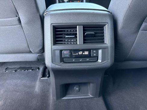 Used 2021 Volkswagen Atlas S FWD image 18