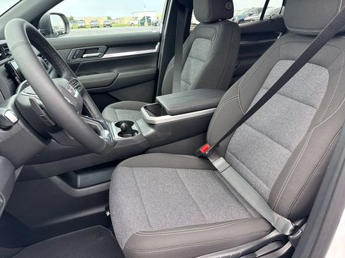 New 2027 GMC Terrain Elevation w/ Technology Package II AWD/4WD image 16