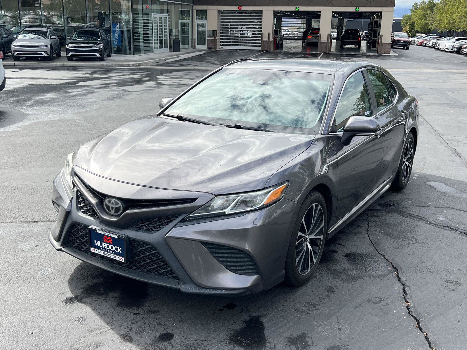 Used 2019 Toyota Camry SE w/ Audio Package FWD image 11