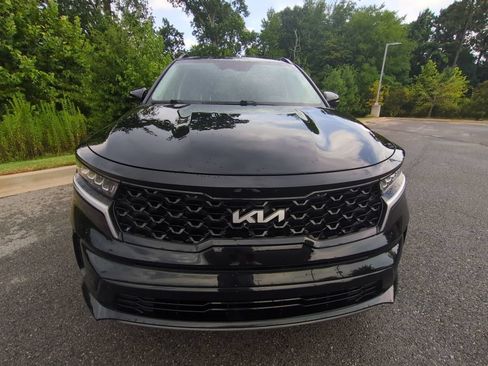 Used 2023 Kia Sorento S FWD image 2