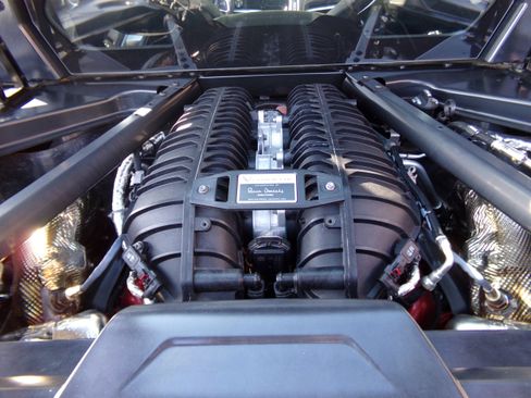 Used 2025 Chevrolet Corvette Z06 RWD image 11