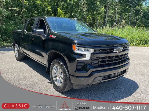 Used 2023 Chevrolet Silverado 1500 RST w/ Z71 Off-Road Package AWD/4WD image 1