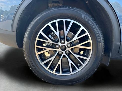 Used 2023 Ford Escape SE FWD image 34