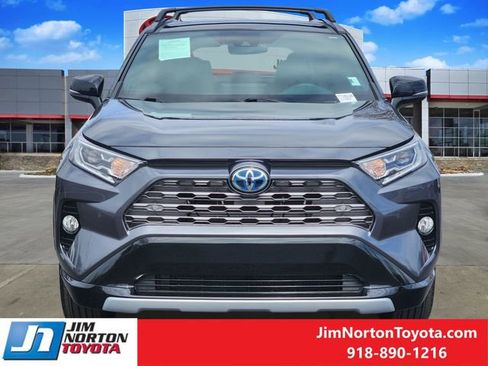Used 2021 Toyota RAV4 XSE image 2